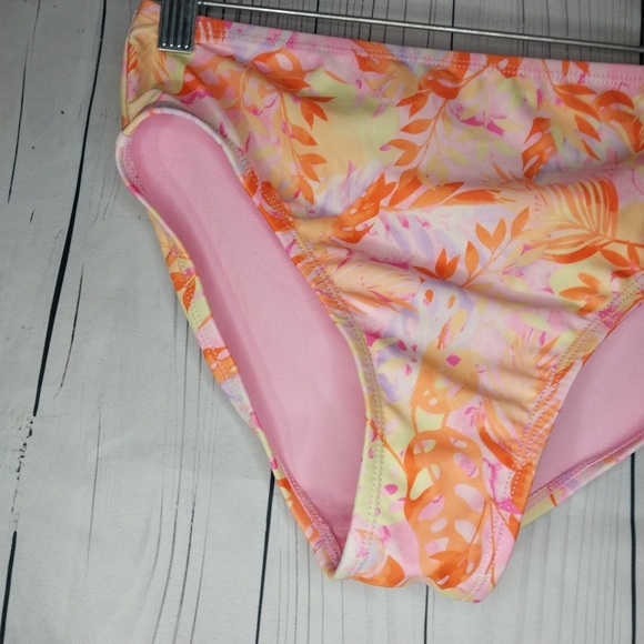 Wonder Nation Girls 2 Piece Bathing Suit - Picture 10 of 14